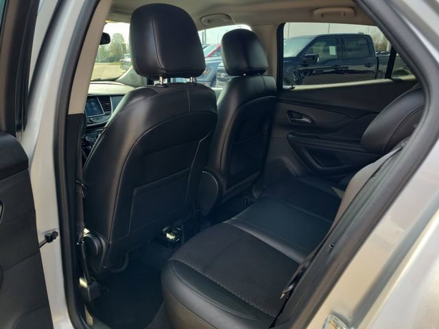 Used 2020 Buick Encore Preferred AWD/4WD image 13