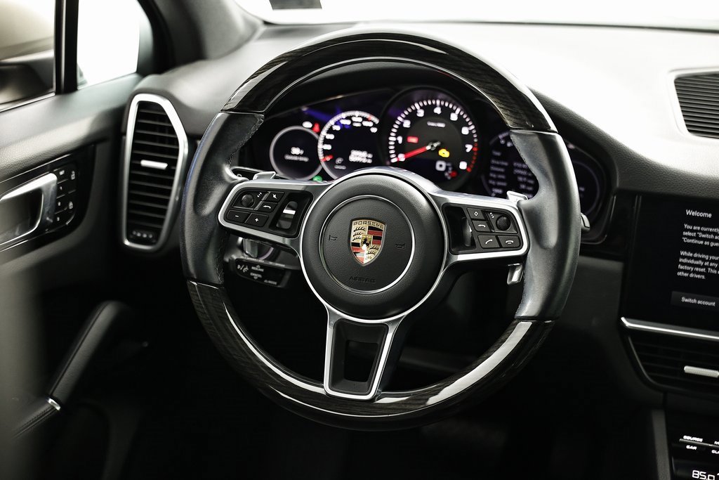 Used 2023 Porsche Cayenne image 28