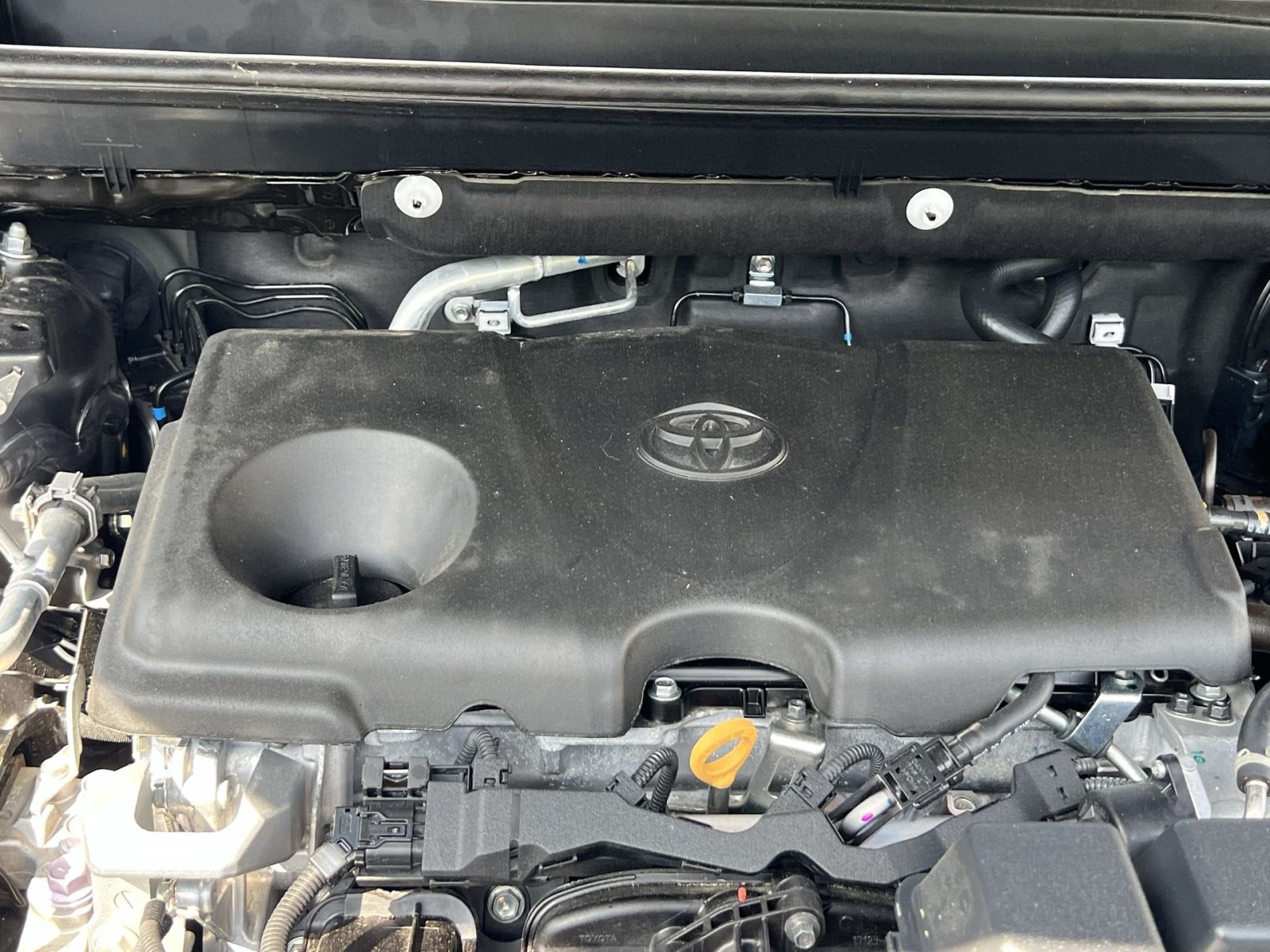 Used 2025 Toyota RAV4 LE FWD image 25