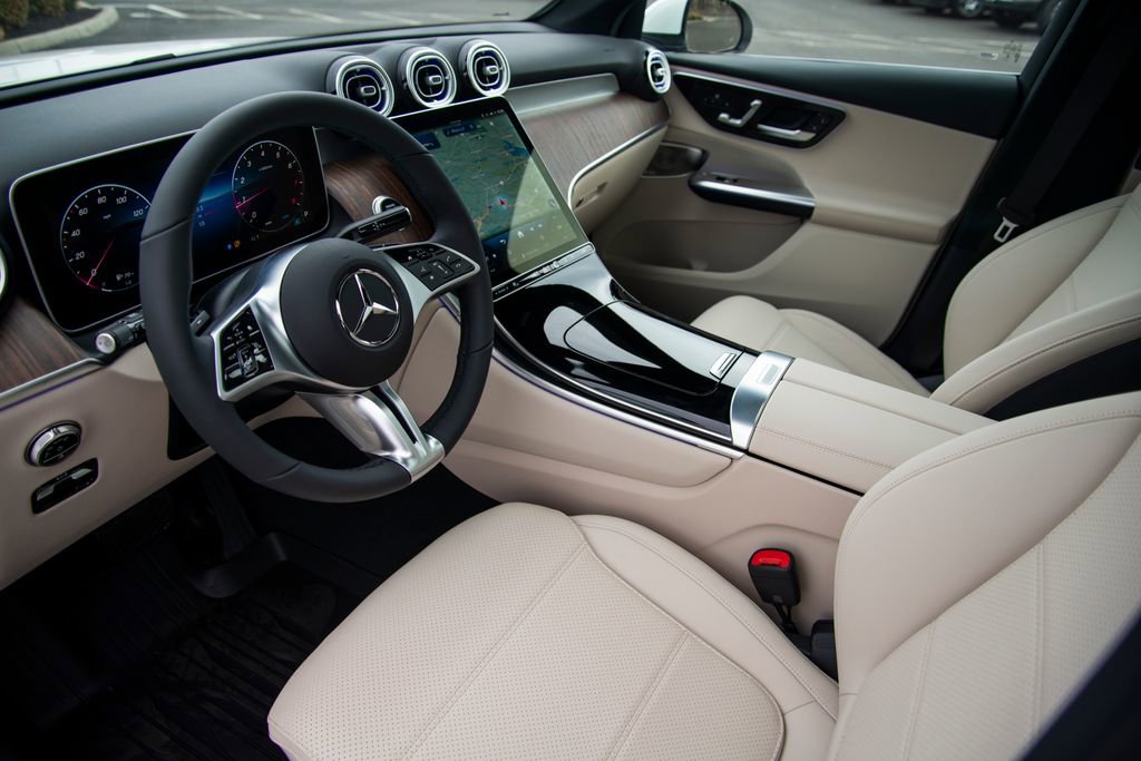 New 2026 Mercedes-Benz GLC 300 GLC 300 image 10