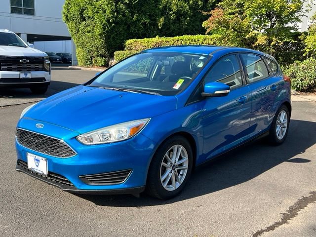 Used 2016 Ford Focus SE w/ SE Cold Weather Package FWD image 3