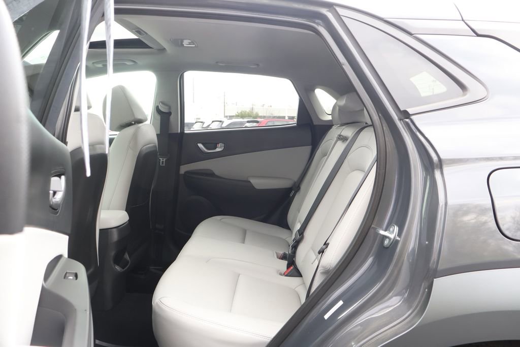 Used 2023 Hyundai Kona Limited w/ Cargo Package FWD image 43