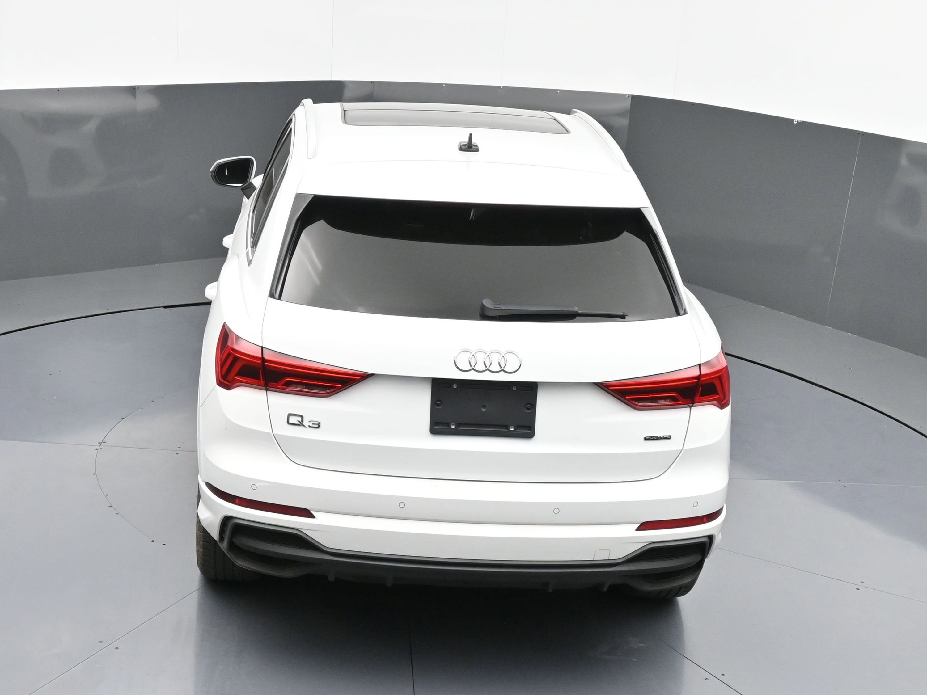 Used 2023 Audi Q3 2.0T Premium w/ Convenience Package image 35