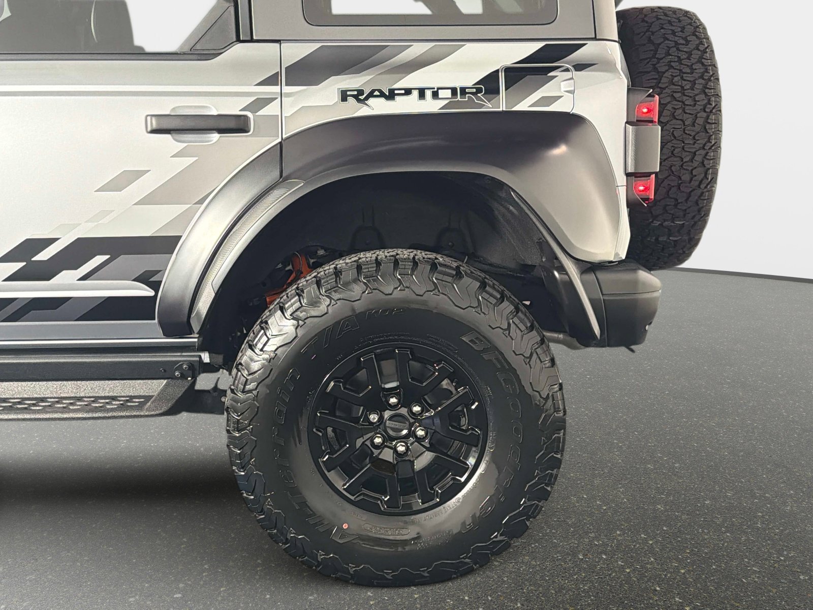 Used 2024 Ford Bronco Raptor AWD/4WD image 15