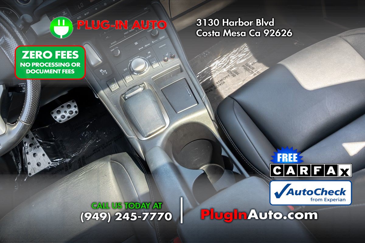 Used 2016 Lexus CT 200h w/ Navigation Package FWD image 18