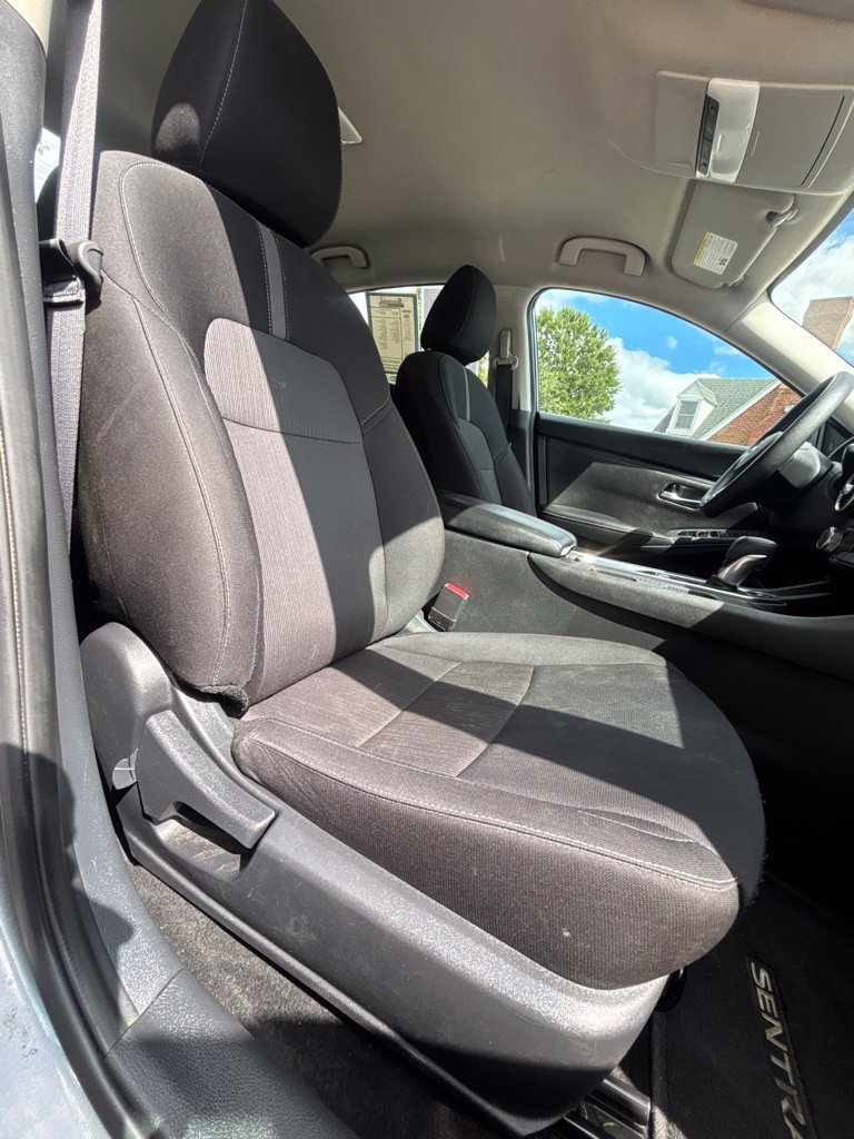 Used 2024 Nissan Sentra SV FWD image 18