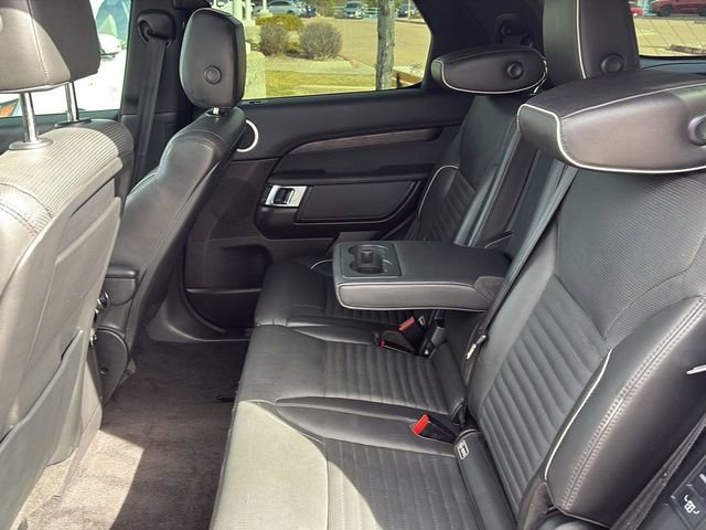 Used 2017 Land Rover Discovery HSE image 23