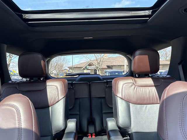 Certified 2022 Ford Explorer Platinum w/ Equipment Group 601A image 50