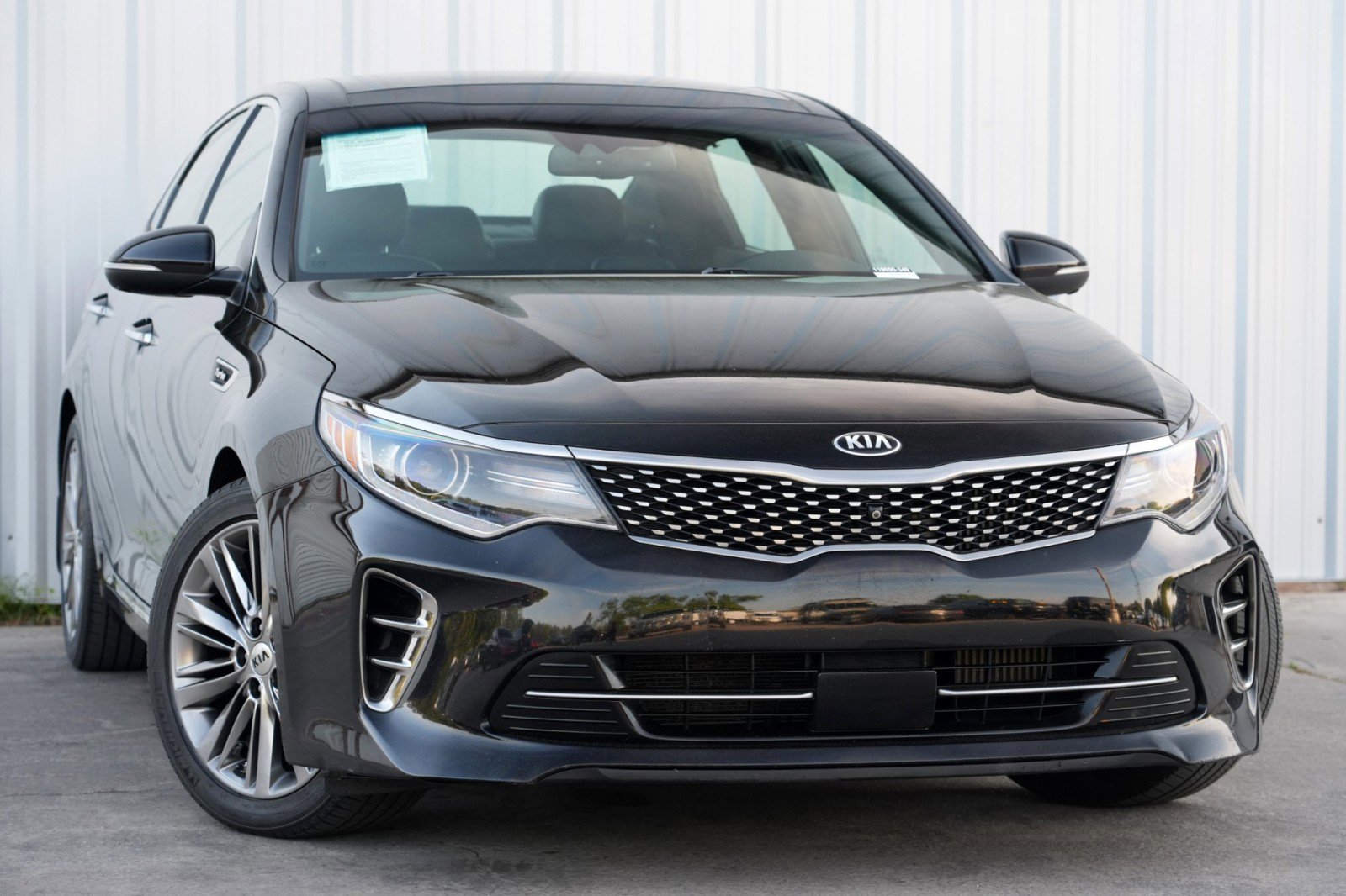 Used 2016 Kia Optima SX w/ Chrome Wheel Package image 2