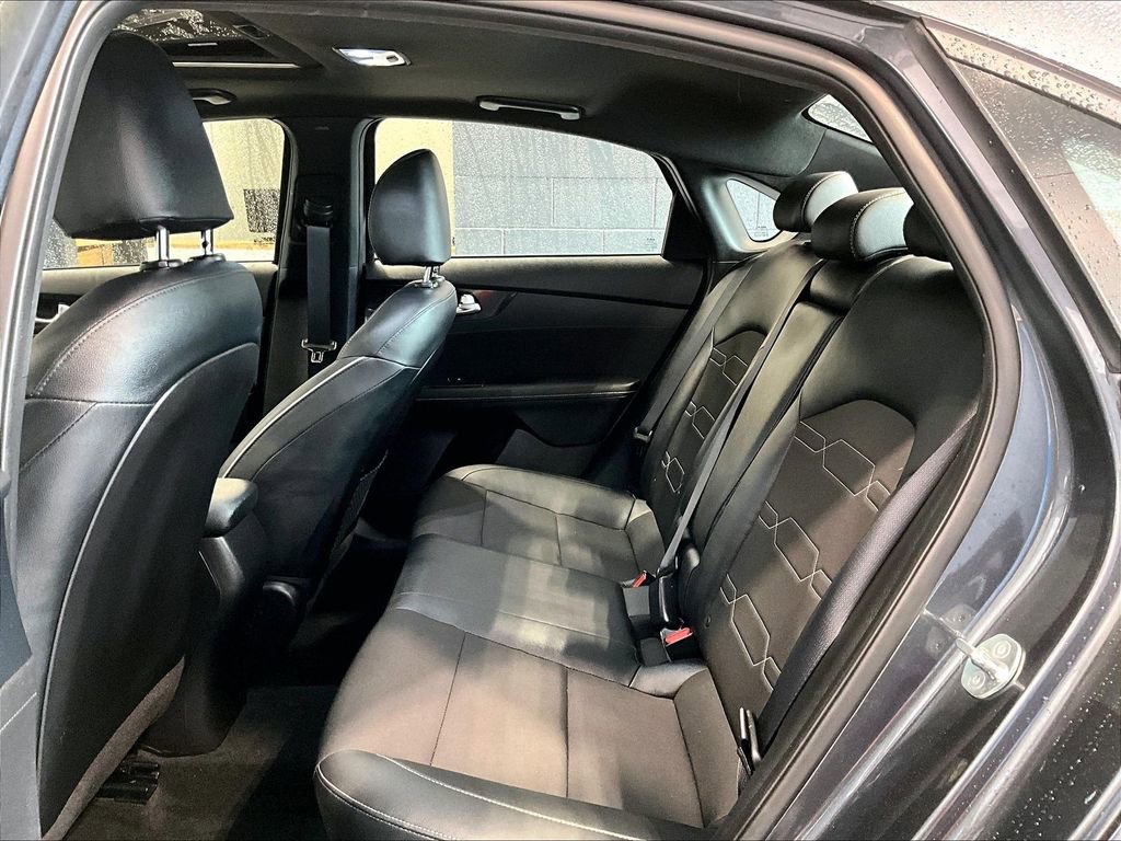 Used 2023 Kia Forte GT-Line w/ GT-Line Premium Package image 23