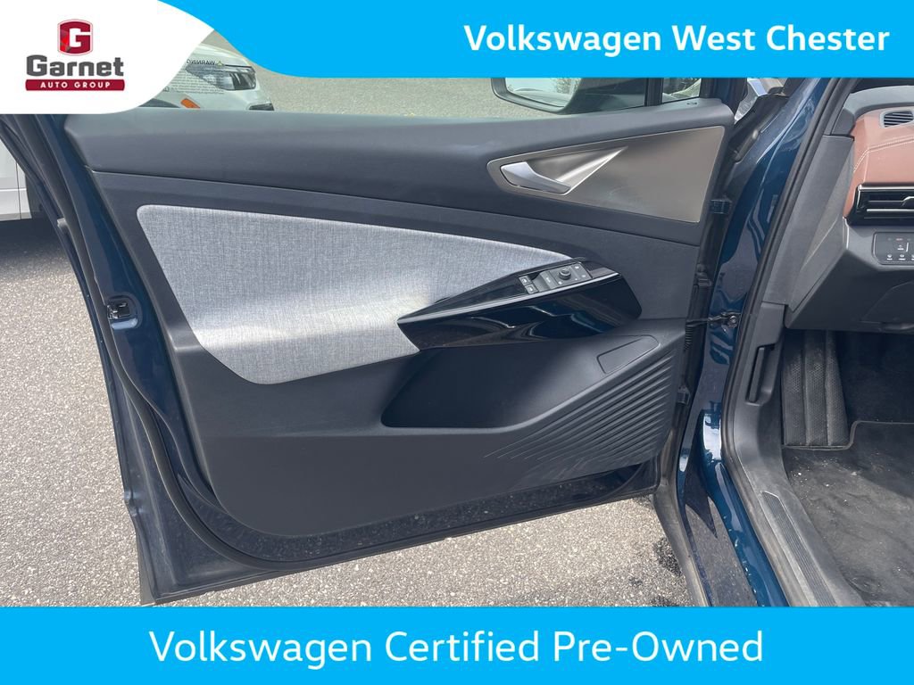 Certified 2023 Volkswagen ID.4 Pro AWD/4WD image 11
