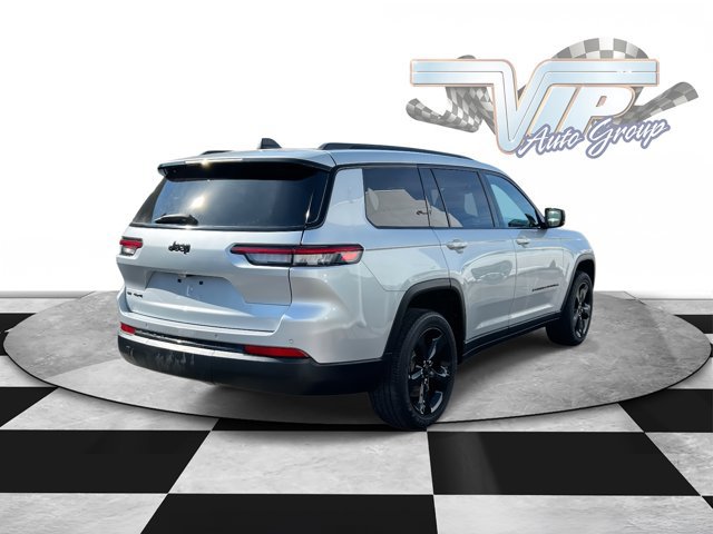 Used 2023 Jeep Grand Cherokee L Laredo image 4