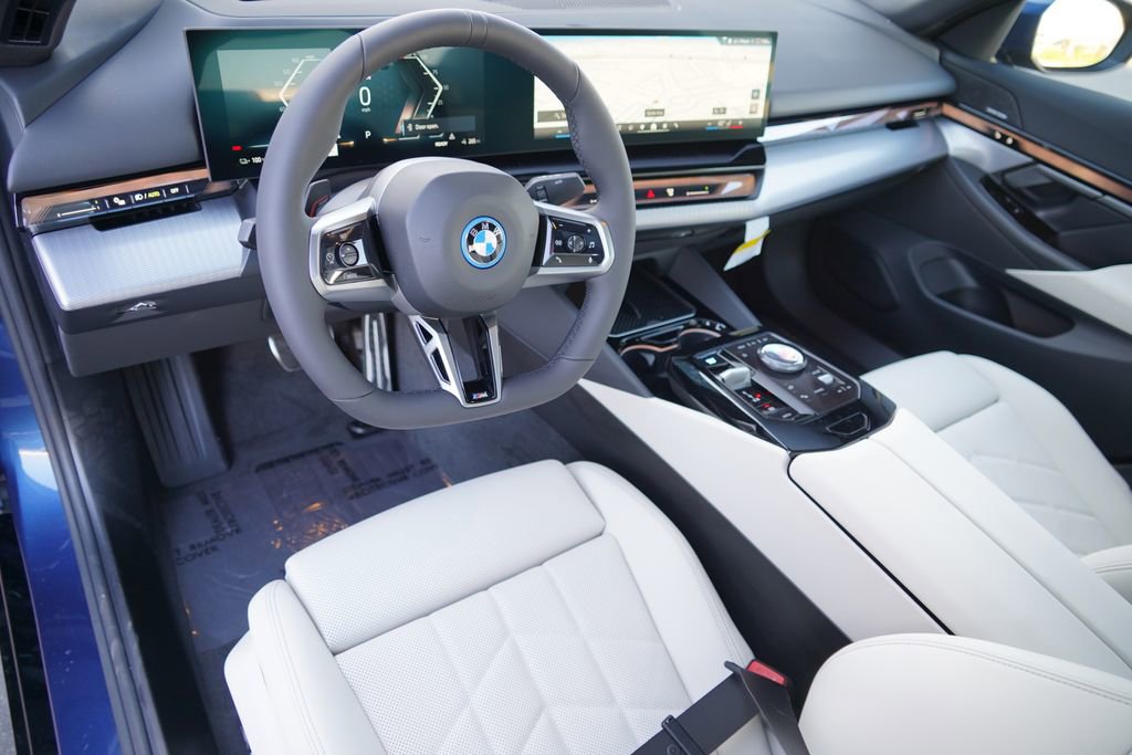 New 2026 BMW i5 eDrive40 w/ M Sport Package RWD image 12