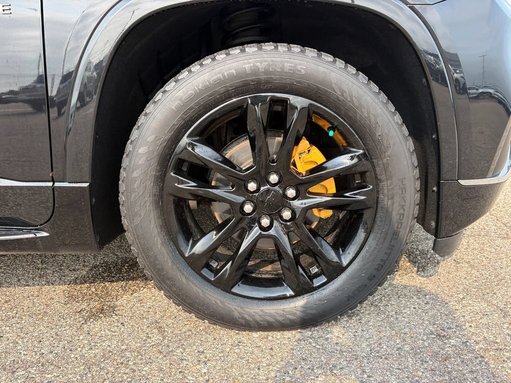 Used 2019 Chevrolet Traverse High Country w/ LPO, 'HIT The Road' Package AWD/4WD image 26