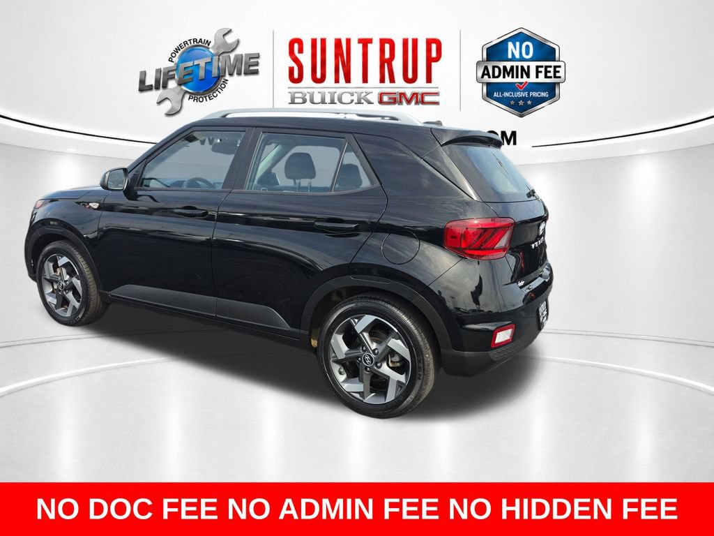 Used 2025 Hyundai Venue SEL FWD image 4