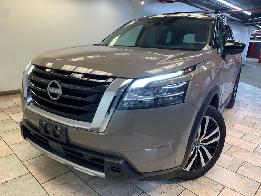 Used 2023 Nissan Pathfinder Platinum