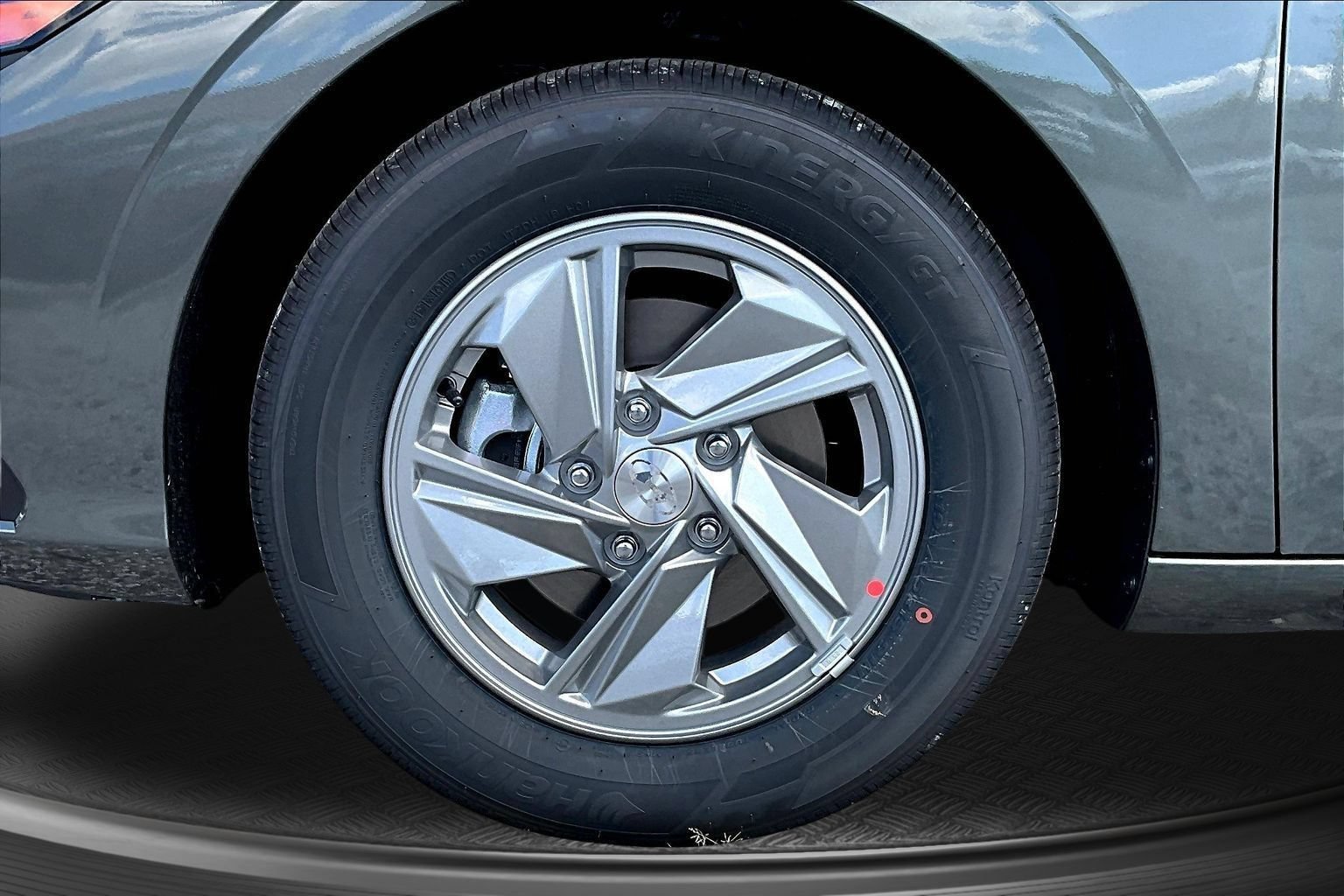 New 2026 Hyundai Elantra SE FWD image 12