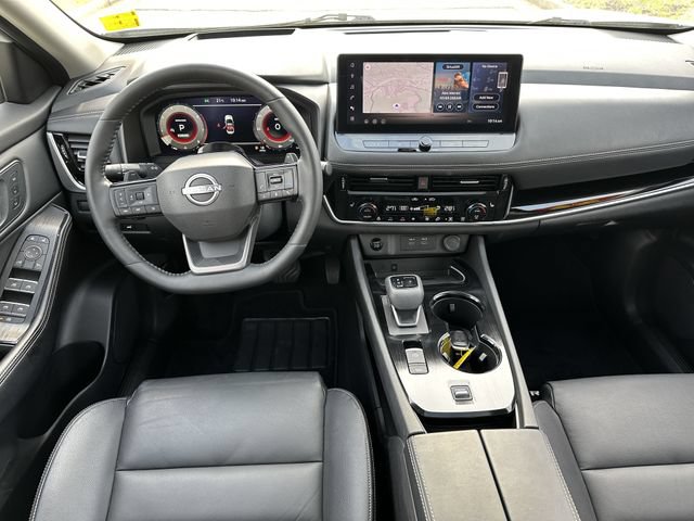 Certified 2025 Nissan Rogue SL w/ Tech Package FWD image 25