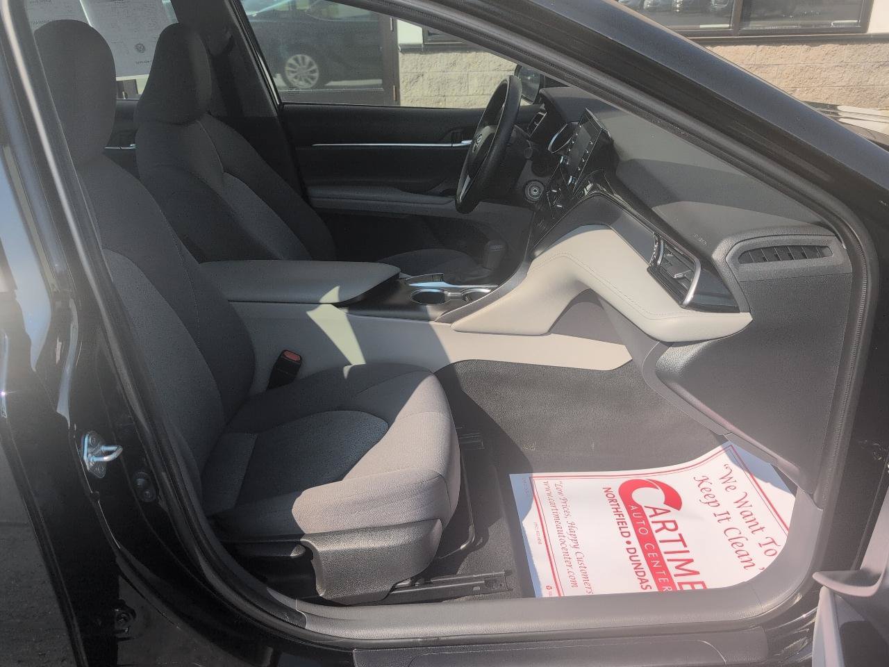 Used 2022 Toyota Camry LE FWD image 11