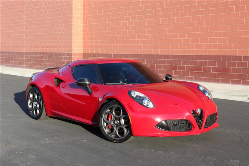 Used 2015 Alfa Romeo 4C Launch Edition w/ Convenience Group RWD image 1