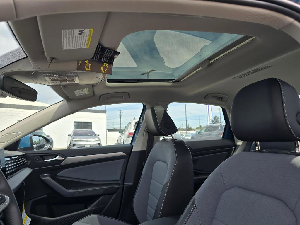 New 2026 Volkswagen Jetta SE FWD image 20