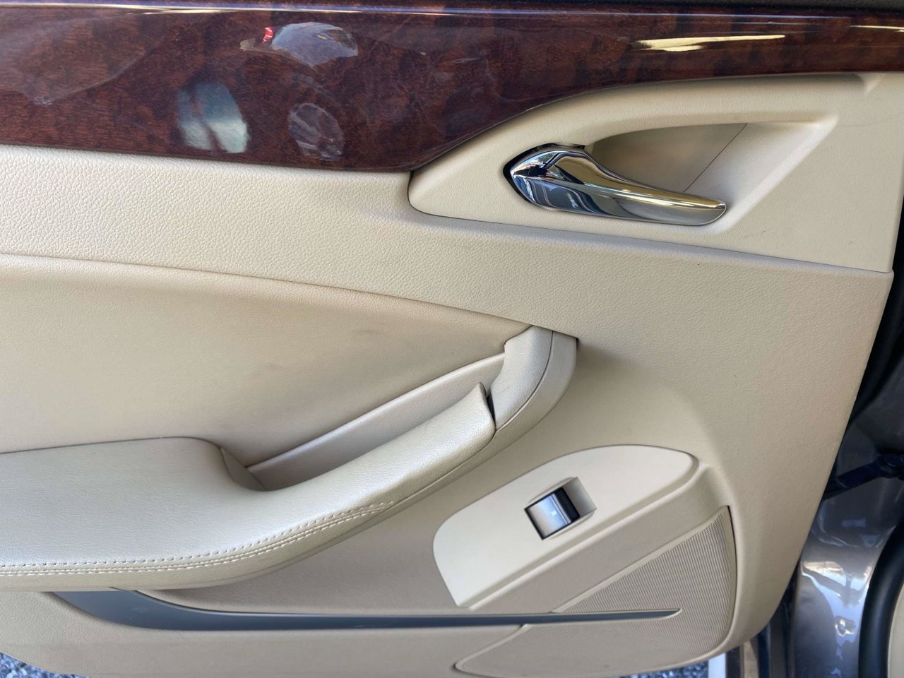Used 2012 Cadillac CTS Luxury RWD image 22