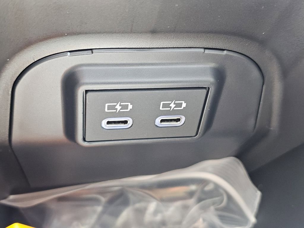 Used 2025 Toyota RAV4 Limited w/ Advanced Technology Package image 17