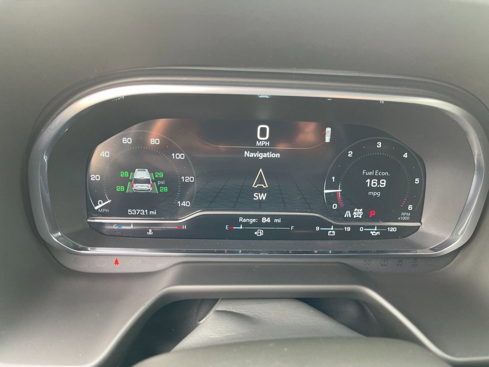 Used 2024 GMC Yukon SLT image 30