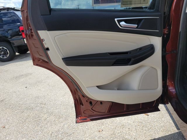 Used 2015 Ford Edge Titanium w/ Technology Package FWD image 15