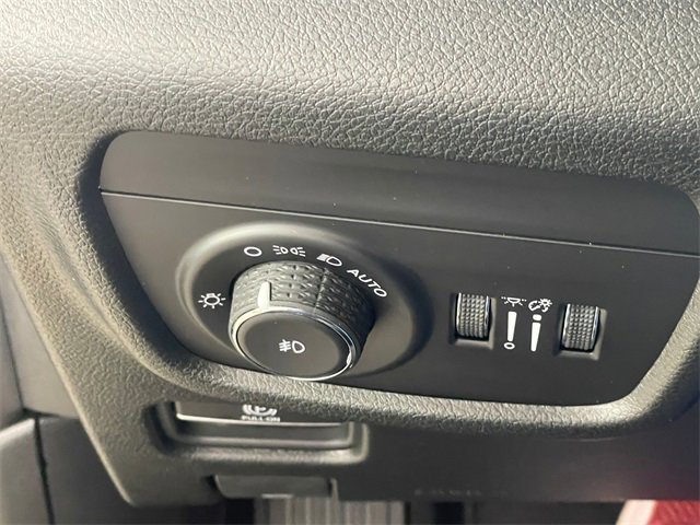 New 2025 Jeep Grand Cherokee L Limited w/ Trailer Tow Package image 14