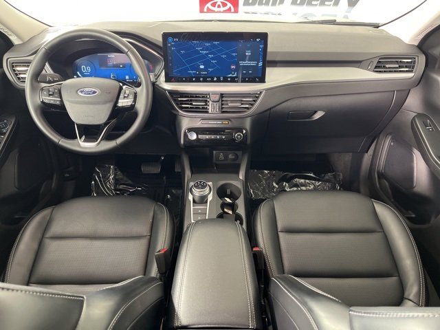 Used 2025 Ford Escape Platinum image 6