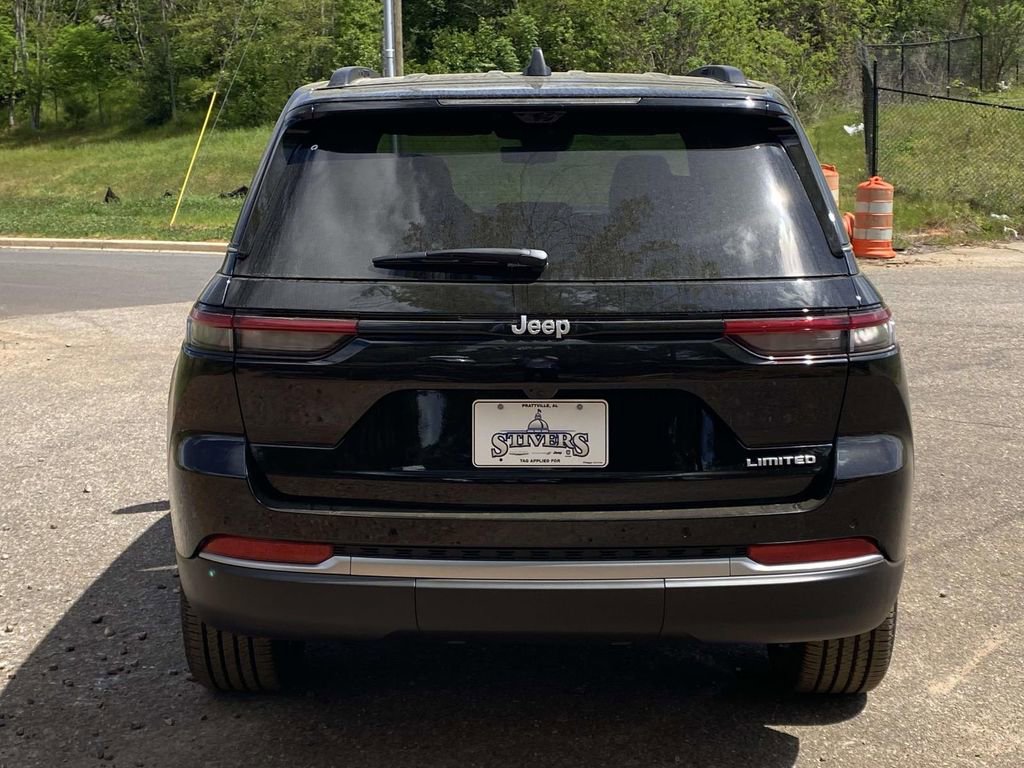 New 2026 Jeep Grand Cherokee Limited w/ Luxury Tech Group II RWD image 6