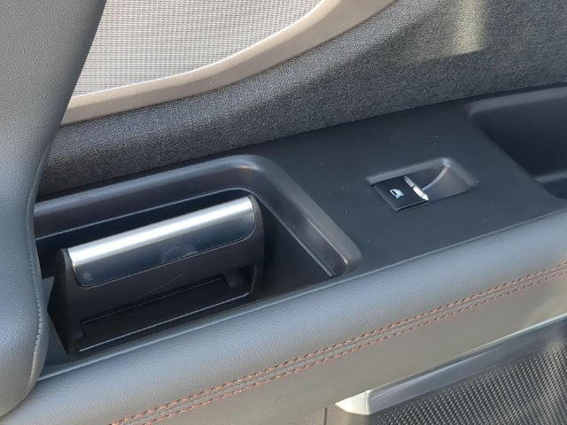 New 2025 Ford Expedition Active AWD/4WD image 34