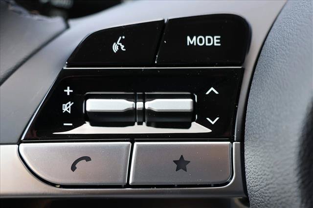 New 2026 Hyundai Elantra Limited FWD image 14