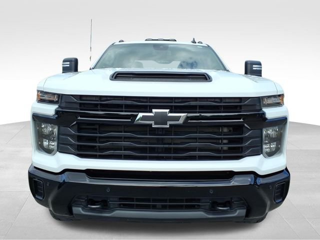 Used 2025 Chevrolet Silverado 2500 Custom w/ Custom Value Package AWD/4WD image 14