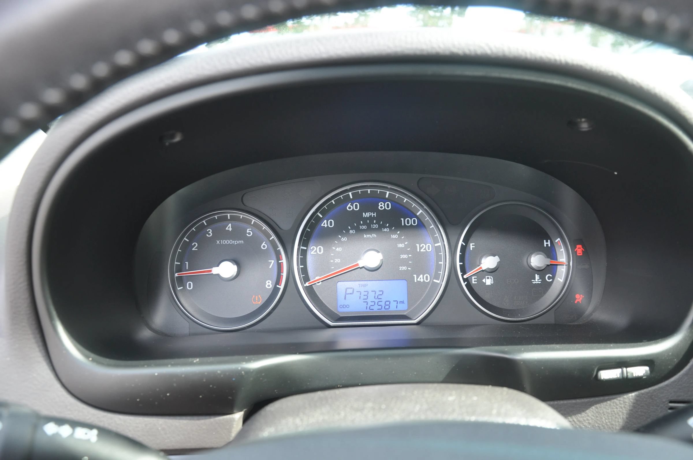 Used 2011 Hyundai Santa Fe SE FWD image 8
