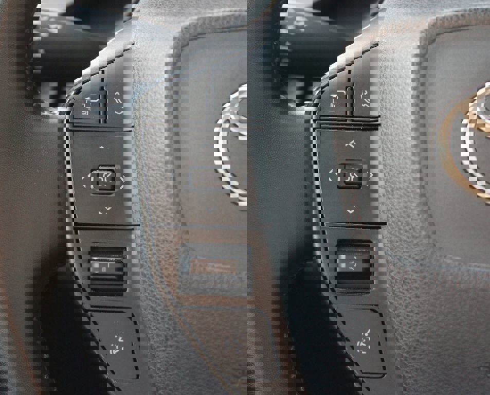 Used 2024 Toyota Prius LE image 8