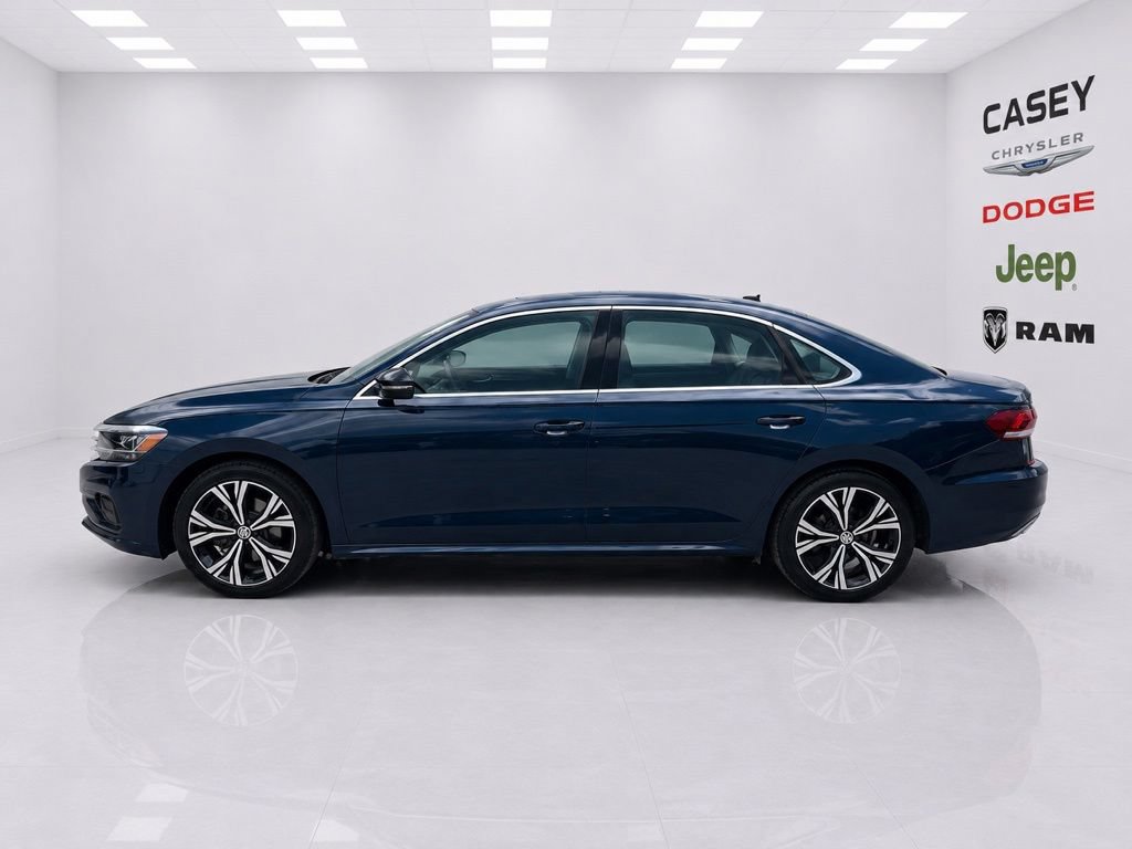 Used 2021 Volkswagen Passat 2.0T SE FWD image 6