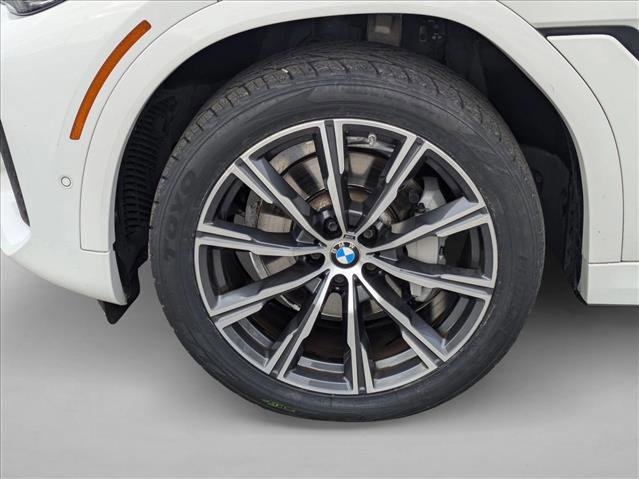 Used 2021 BMW X6 sDrive40i w/ M Sport Package image 22