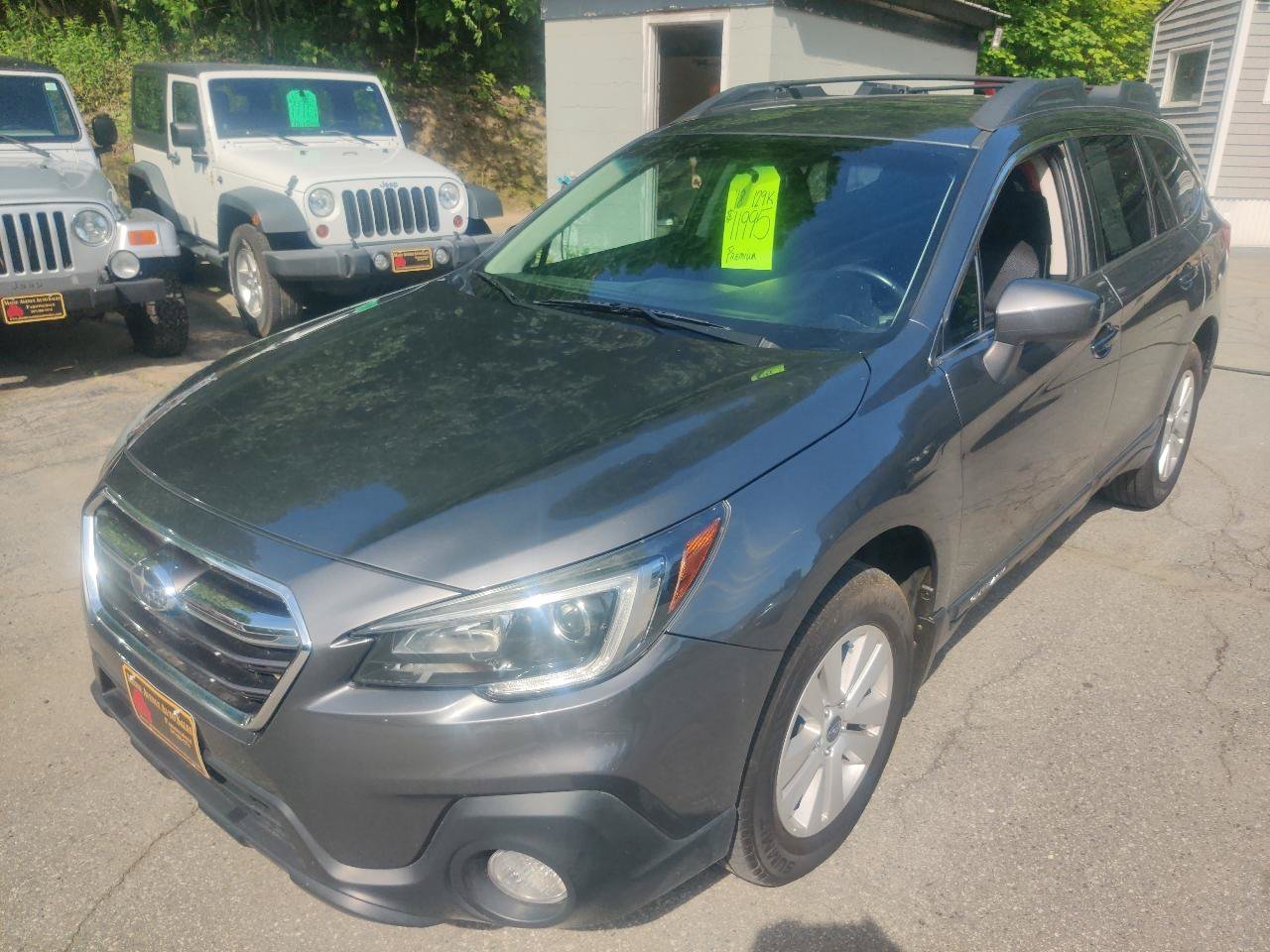 Used 2018 Subaru Outback 2.5i Premium AWD/4WD image 2