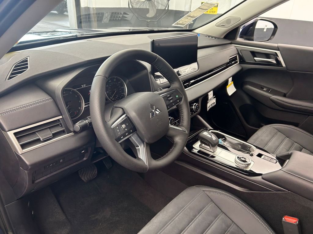 New 2026 Mitsubishi Outlander SE FWD image 10