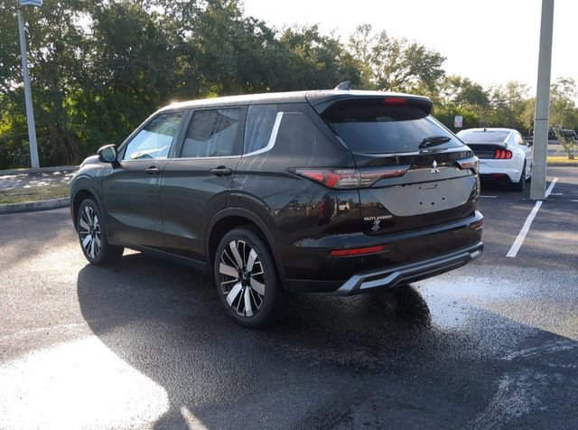New 2026 Mitsubishi Outlander SE FWD image 8