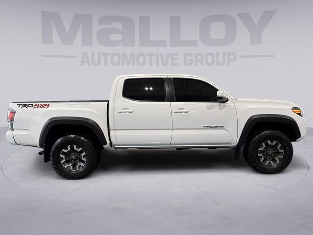 Used 2023 Toyota Tacoma TRD Off-Road w/ Technology Package AWD/4WD image 6