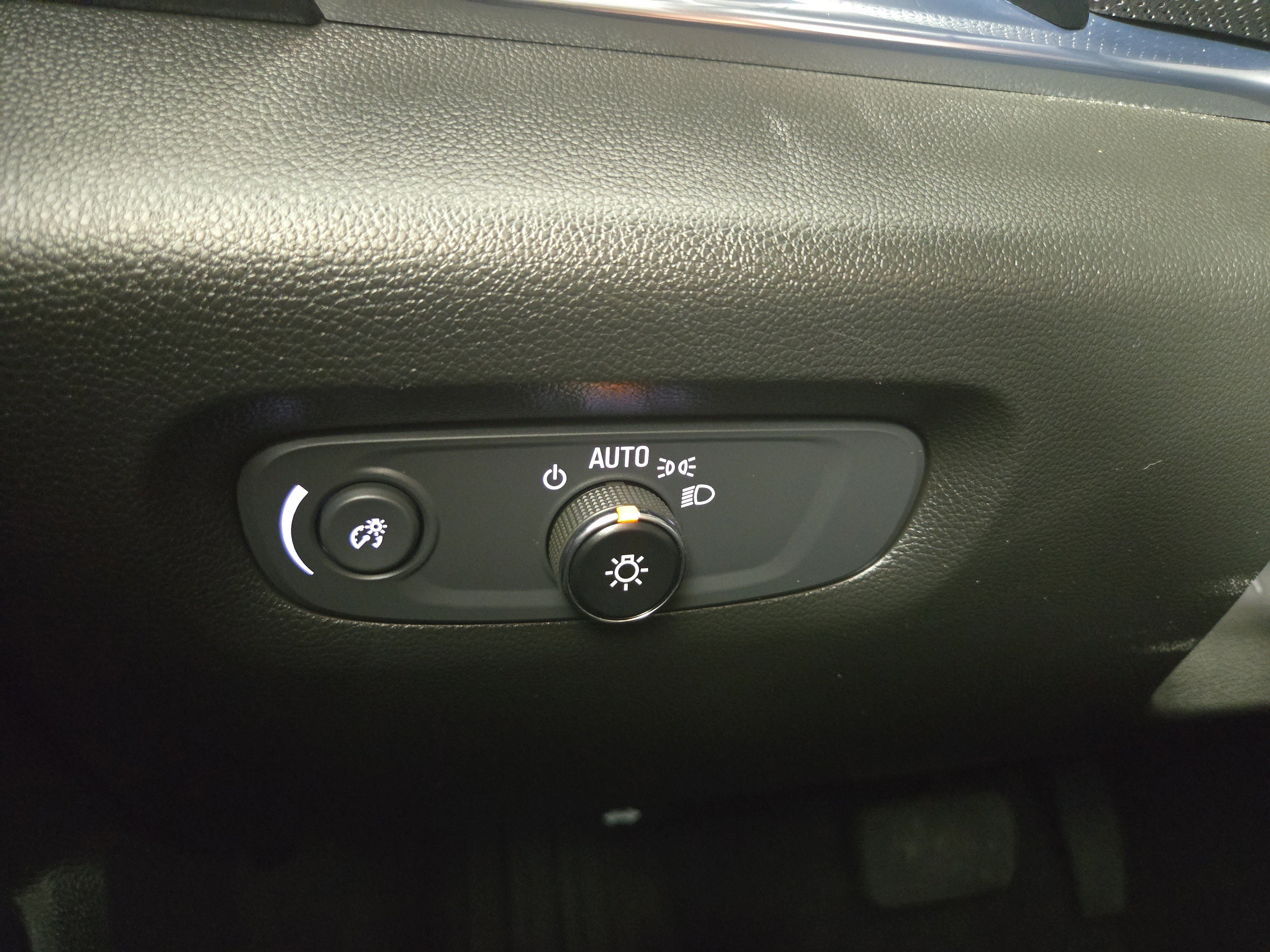 Certified 2022 Chevrolet Traverse RS w/ LPO, Floor Liner Package image 27