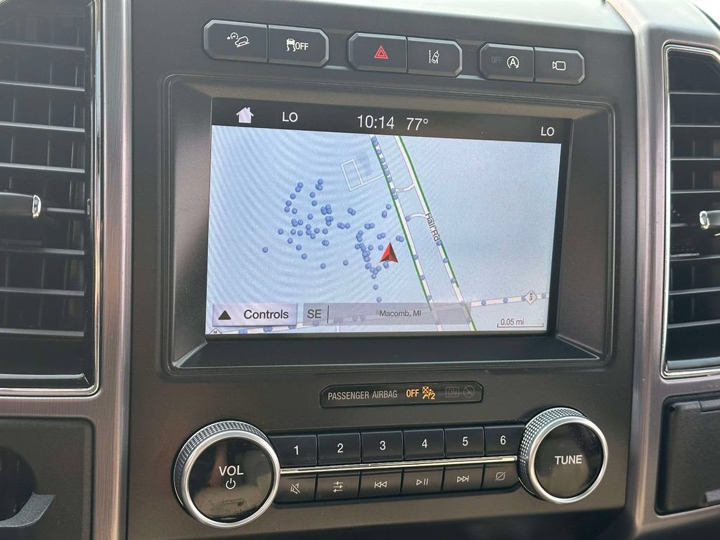 Used 2019 Ford Expedition Max Platinum AWD/4WD image 18