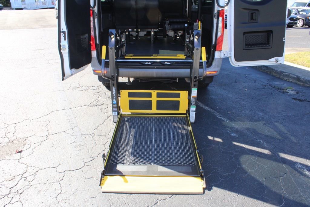 Used 2022 Mercedes-Benz Sprinter 1500 image 40