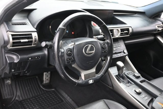 Used 2016 Lexus IS 200t w/ F Sport Package RWD image 15