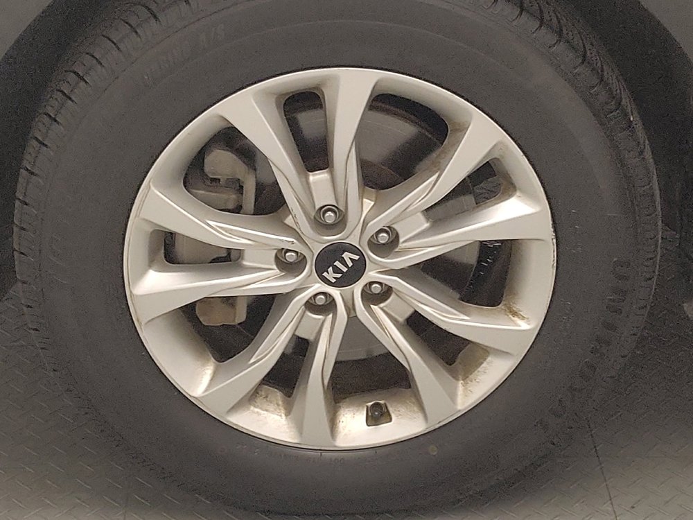 Used 2021 Kia Telluride LX FWD image 31