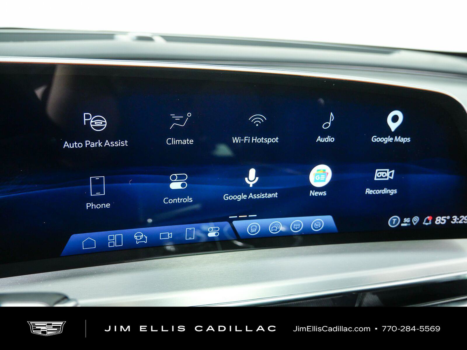 Used 2026 Cadillac Lyriq Sport RWD image 15