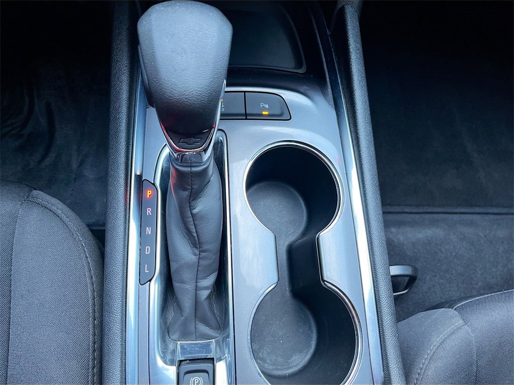 Used 2022 Chevrolet Malibu LT image 17